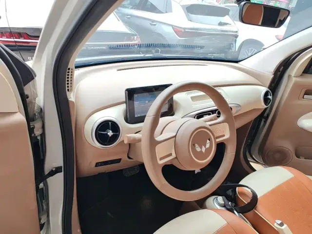 Wuling Hongguang Mini EV — Фото автомобиля 9