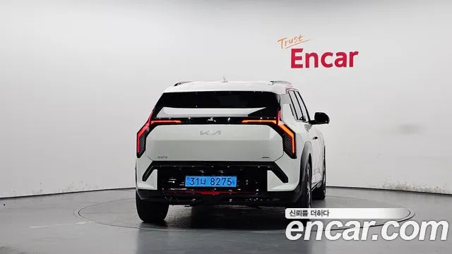 Kia EV3 Long Range 2WD — Фото автомобиля 4