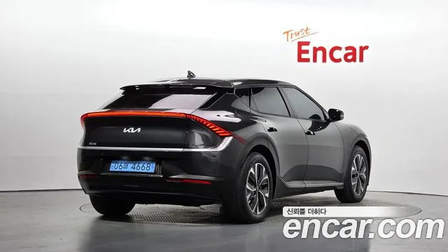 Kia EV6 — Фото автомобиля 2