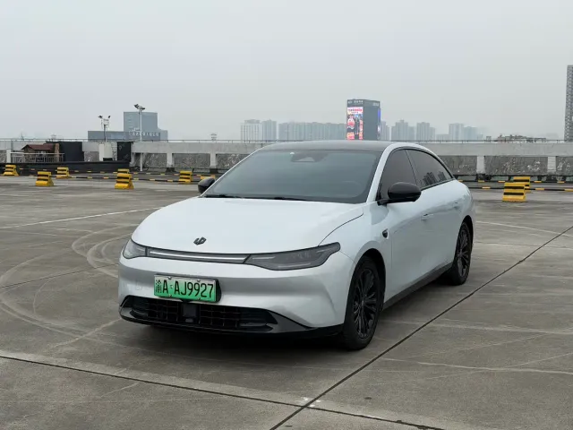 Фотография автомобиля — Leapmotor C01