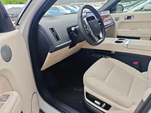 Li Auto Li Auto L7 2023 Pro — Фото автомобиля 8