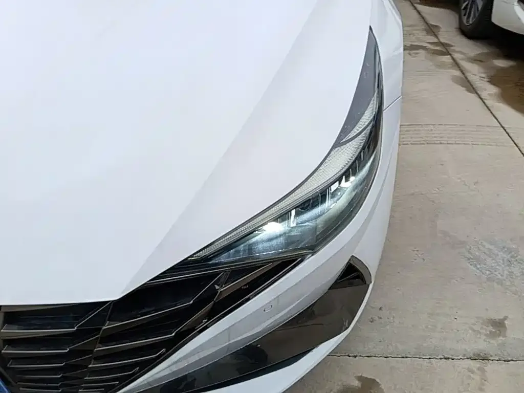 Hyundai Elantra 2021 1.5L CVT GLX Elite Edition — Фото автомобиля 23