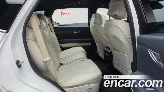 Genesis GV80 — Фото автомобиля 17