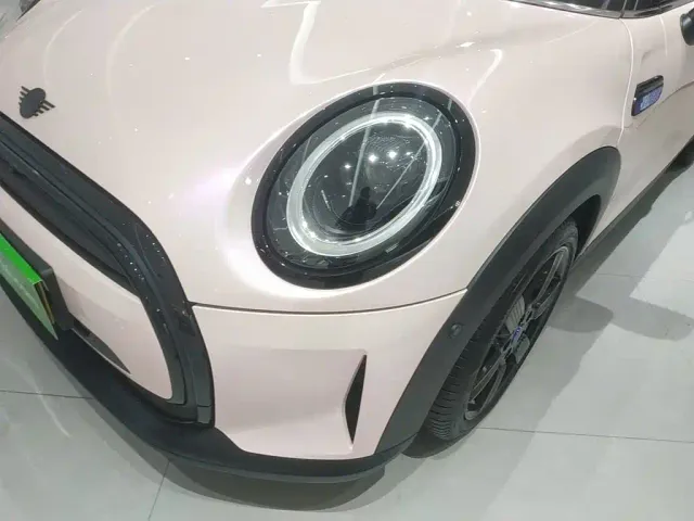 MINI Hatch — Фото автомобиля 17
