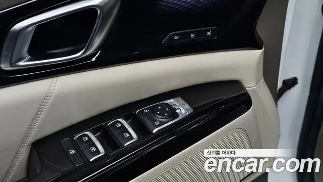 Kia Canival Carnival 4 поколение Дизель 7 мест Signature — Фото автомобиля 8