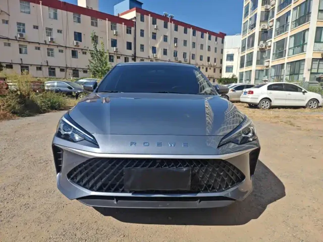 Roewe i5 — Фото автомобиля 2