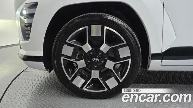 Hyundai Kona SX2 — Фото автомобиля 5