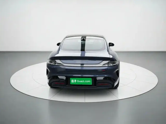 Xiaomi SU7 — Фото автомобиля 5
