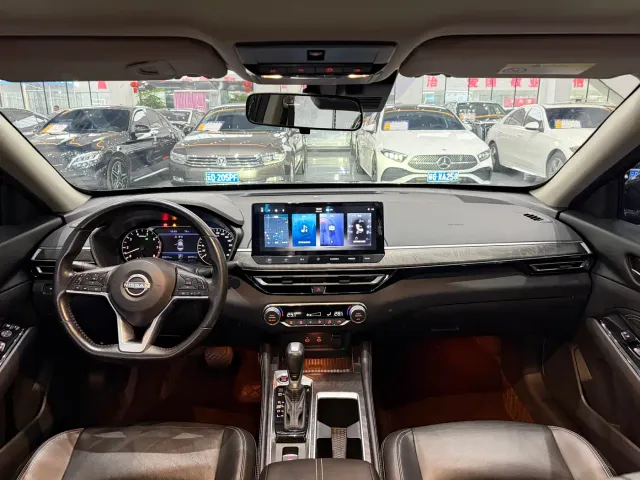 Nissan Teana — Фото автомобиля 4