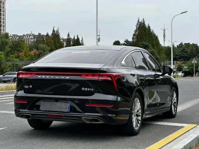 Bestune B70 — Фото автомобиля 13
