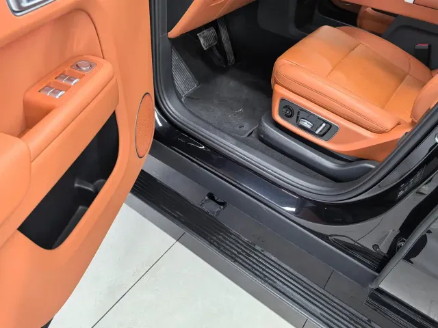 Li Auto L9 — Фото автомобиля 13