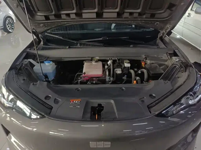 Geely Galaxy E5 — Фото автомобиля 19