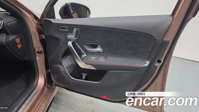 Mercedes-Benz A-Class — Фото автомобиля 22