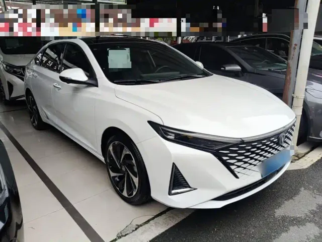 Changan Raeton Plus — Фото автомобиля 3