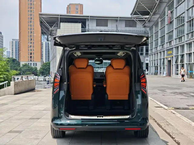 Geely Yizhen L380 — Фото автомобиля 16