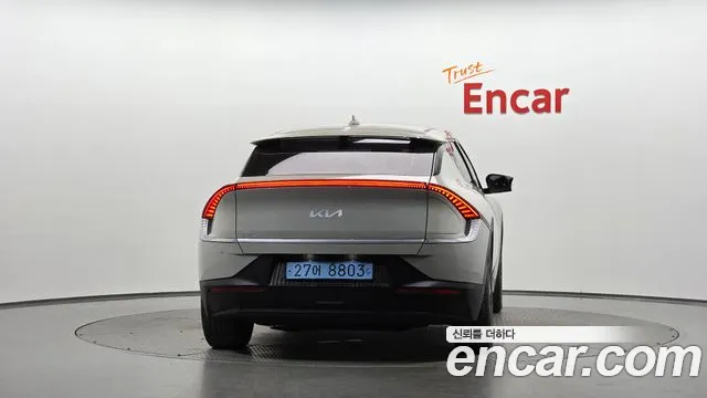 Kia EV6 — Фото автомобиля 4