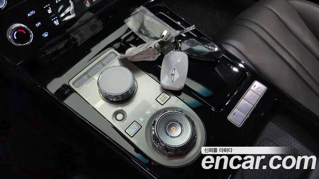 Genesis G80 Бензин 2.5 турбо AWD — Фото автомобиля 8