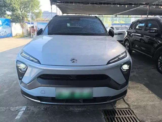 Nio ES6 — Фото автомобиля 2