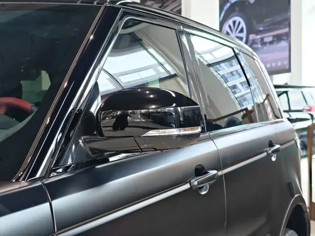 Land Rover Range Rover Sport — Фото автомобиля 12