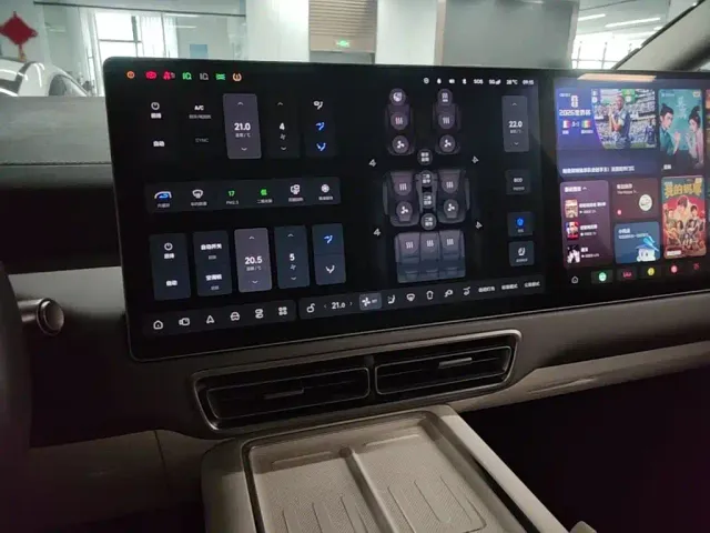 Li Auto MEGA — Фото автомобиля 8