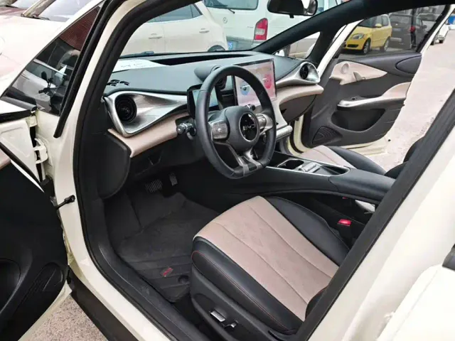 BYD Dolphin — Фото автомобиля 13