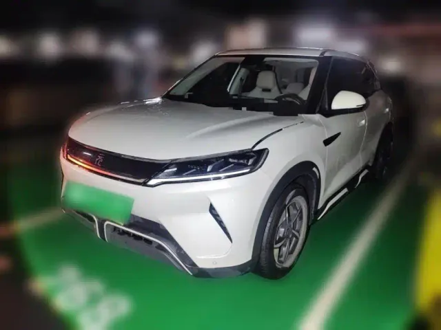 Фотография автомобиля — BYD Yuan UP