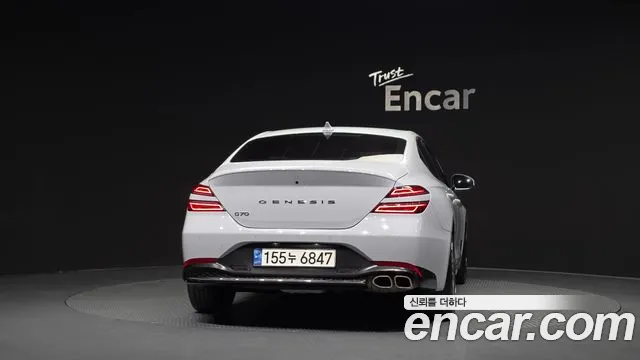 Genesis G70 New — Фото автомобиля 4