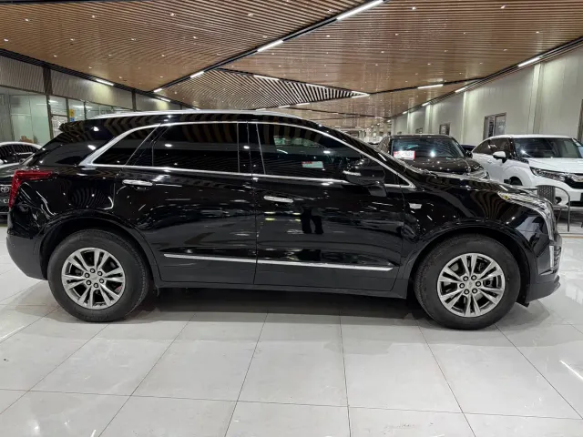 Cadillac XT5 — Фото автомобиля 4