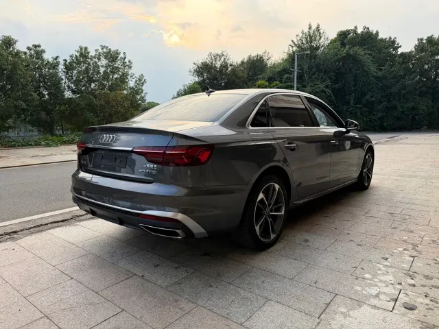 Audi A4L — Фото автомобиля 6