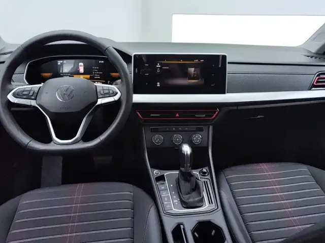Volkswagen Lavida — Фото автомобиля 8