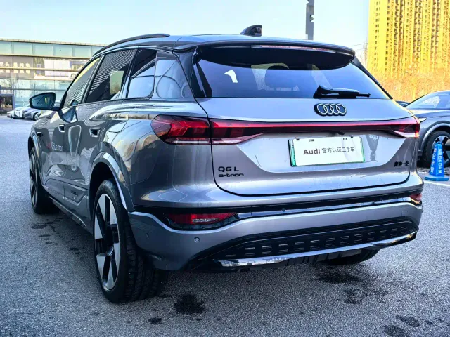 Audi Q6L e-tron — Фото автомобиля 7