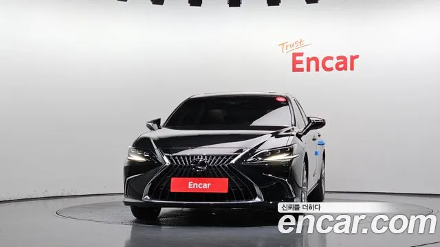 Lexus ES 7th Gen — Фото автомобиля 3