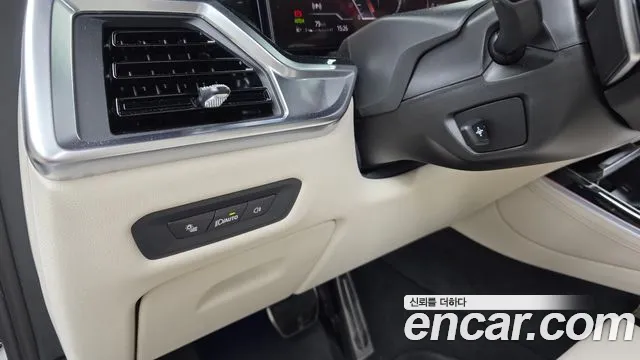 BMW X5 xDrive 40i M Sport — Фото автомобиля 24