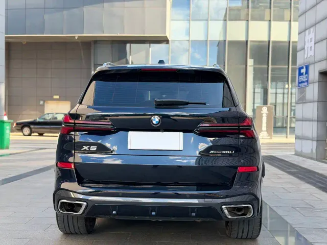BMW X5 — Фото автомобиля 9