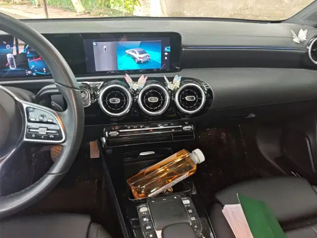 Mercedes-Benz Mercedes-Benz A-Class 2021 A 200 L Sport Sedan Dynamic Type — Фото автомобиля 12