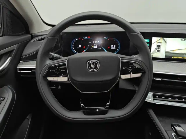 Changan Eado — Фото автомобиля 15