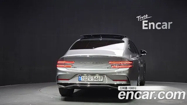 Genesis G80 Бензин 2.5 турбо AWD — Фото автомобиля 4