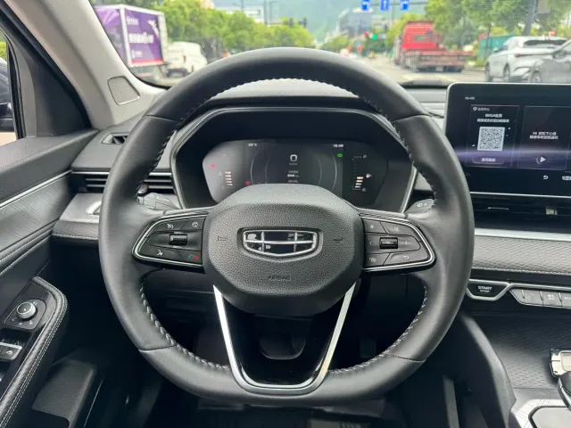 Geely Xingrui — Фото автомобиля 11