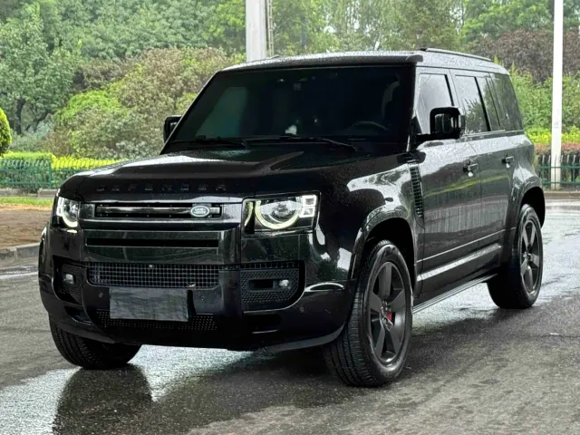 Land Rover Defender — Фото автомобиля 3