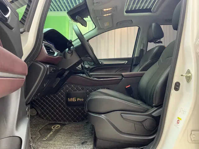 GAC Trumpchi M6 — Фото автомобиля 5