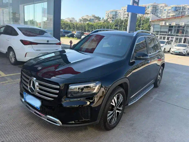 Фотография автомобиля — Mercedes-Benz GLB-Class