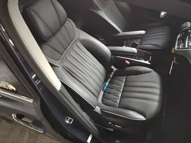 Roewe iMAX8 — Фото автомобиля 24