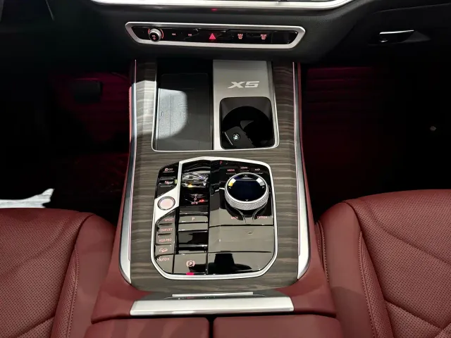 BMW X5 — Фото автомобиля 11