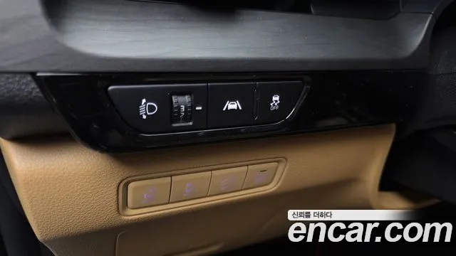 Kia Canival Carnival 4 поколение Дизель 9 мест Signature — Фото автомобиля 16