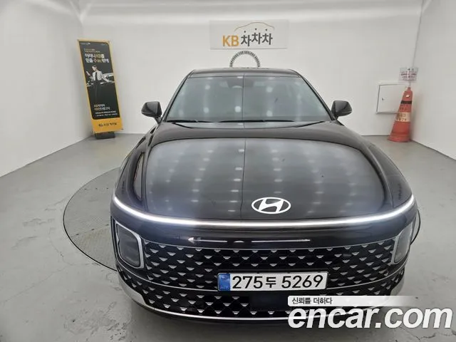 Hyundai Grandeur GN7 — Фото автомобиля 3