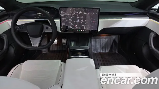 Tesla Model S — Фото автомобиля 6