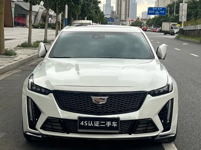 Cadillac CT5 — Фото автомобиля 3