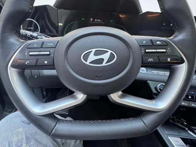 Hyundai Elantra — Фото автомобиля 23