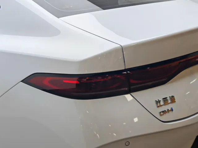 BYD Qin PLUS — Фото автомобиля 7