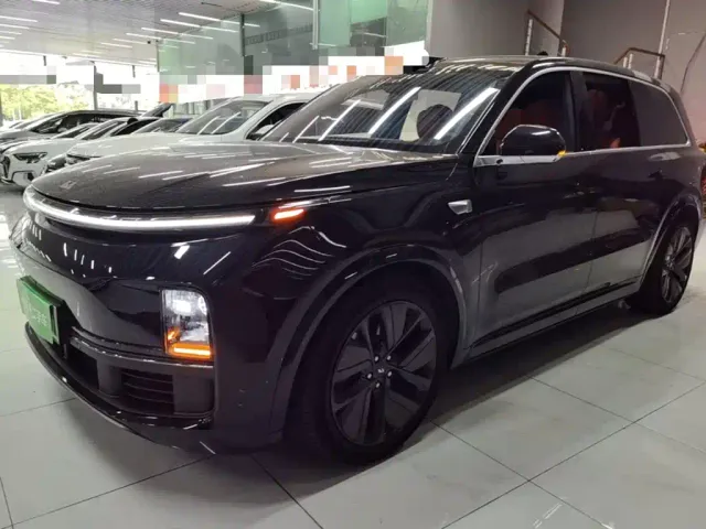 Фотография автомобиля — Li Auto L9